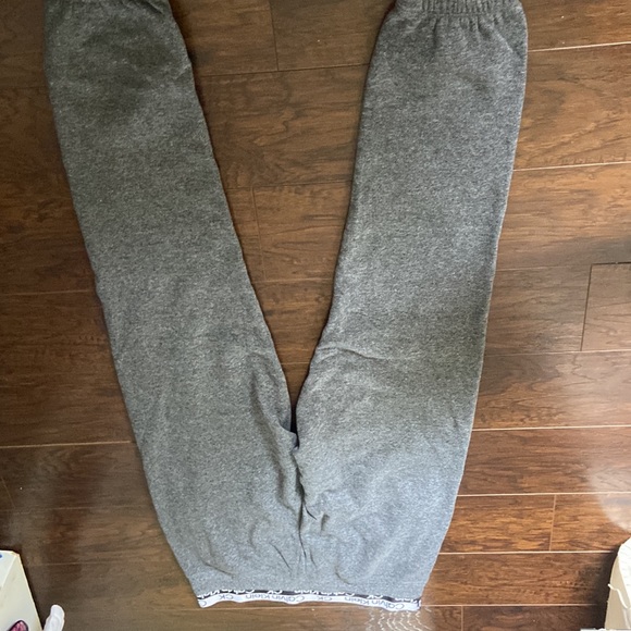 Calvin Klein track pants - Picture 5 of 5